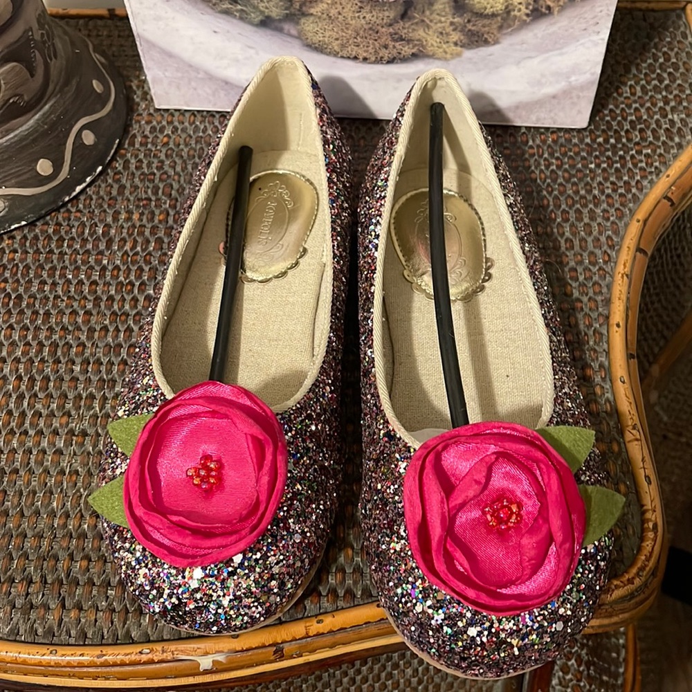 Sassy girl shoes JoyFolie brand New in BOX